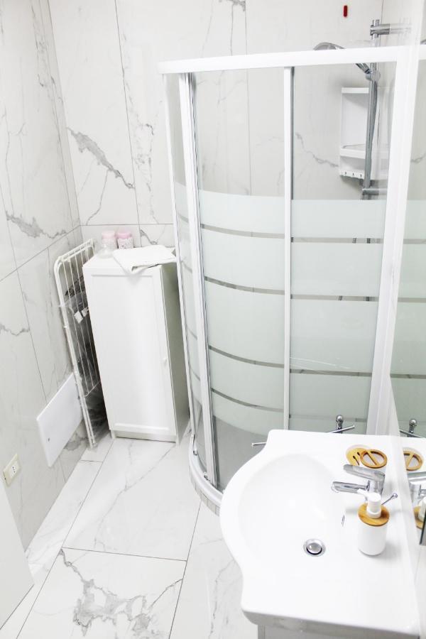 Conforti Apartment Napoli Bagian luar foto
