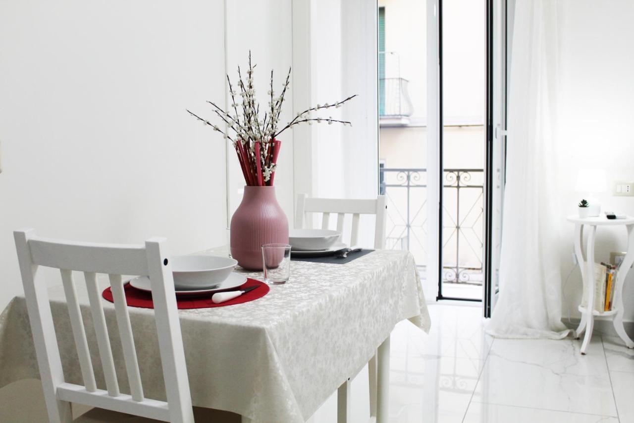 Conforti Apartment Napoli Bagian luar foto