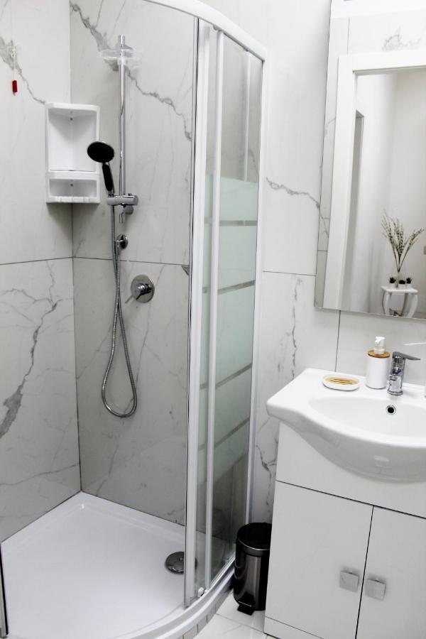 Conforti Apartment Napoli Bagian luar foto