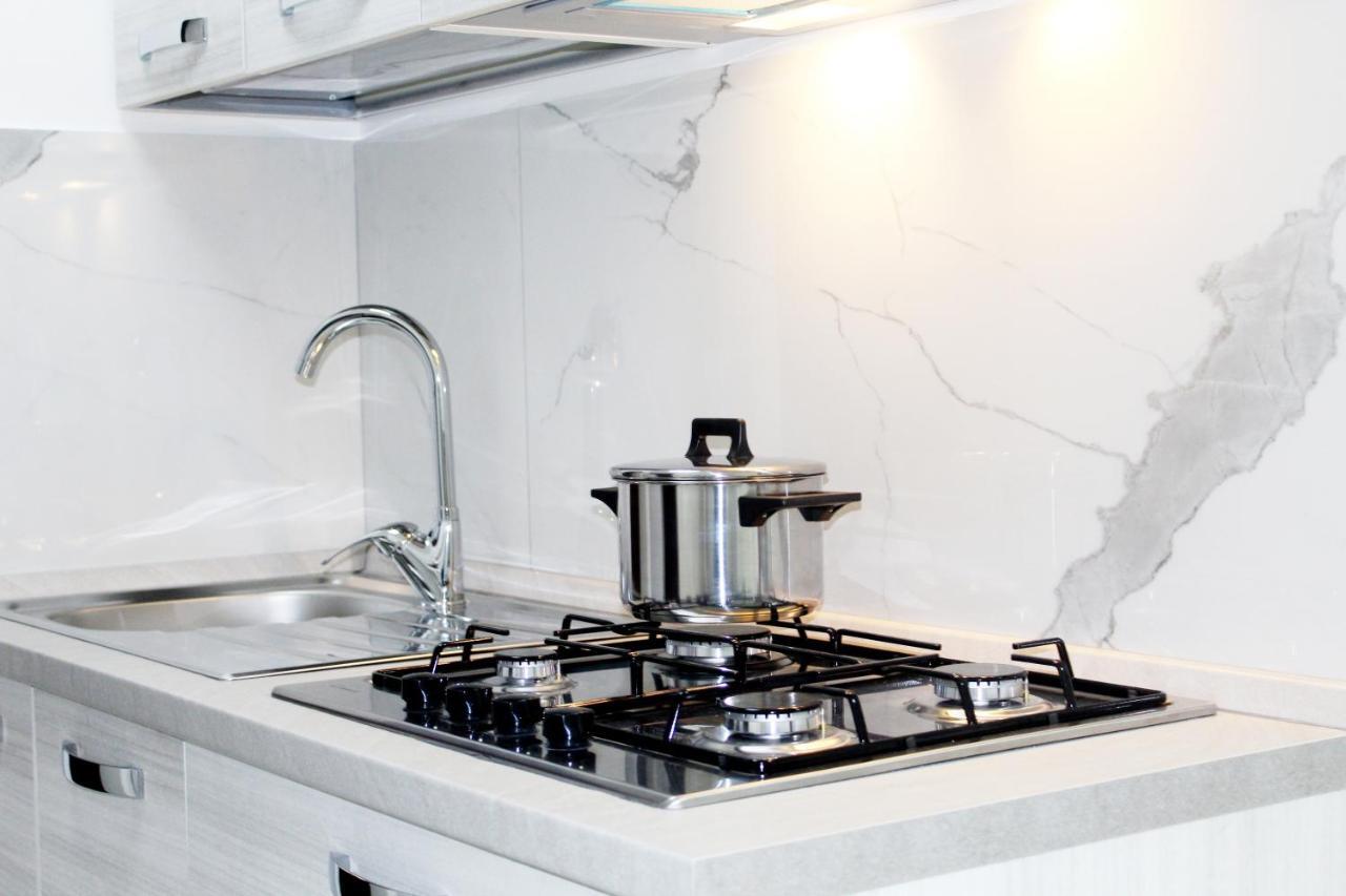 Conforti Apartment Napoli Bagian luar foto